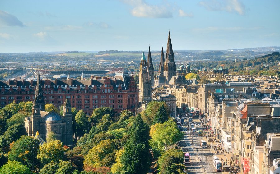 Học bổng hot nhất đại học Edinburgh - Thành phố Edinburgh đẹp tuyệt vời