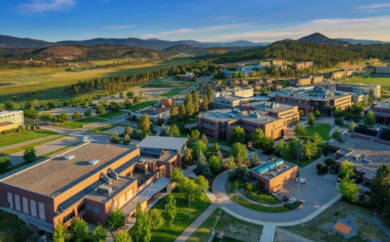 Trường Blue Mountains International Hotel Management School | Tổng quan, học bổng và học phí mới nhất 2024