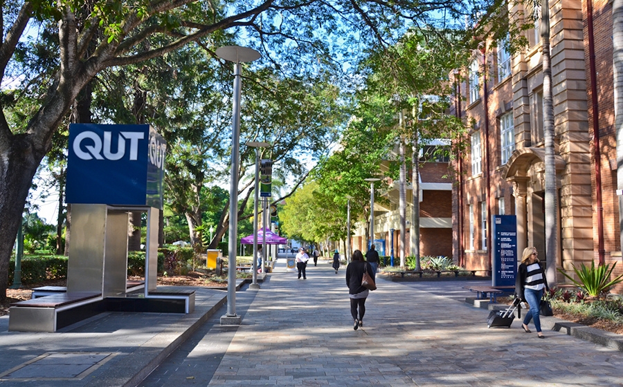 Xếp hạng môn học tại đại học công nghệ Queensland